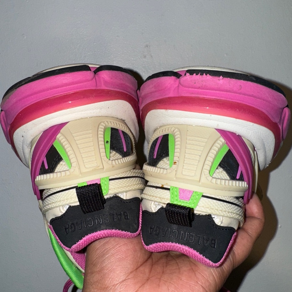 Balenciaga Track.2 (UPDATED ⬇️ PRICING) - Picture 5 of 7